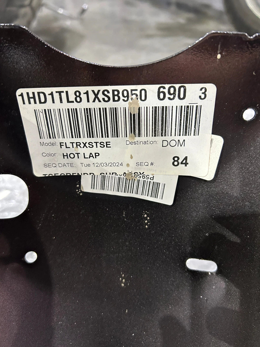 Harley Davidson OEM 24 CVO Road Glide Rear Fender 60463-09B
